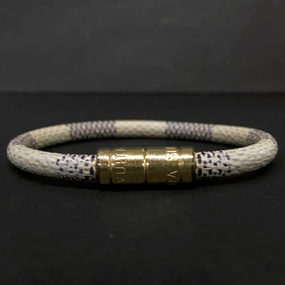 ❌SOLD❌ Louis Vuitton Damier Azur Keep It Bracelet - Picture 3 of 3